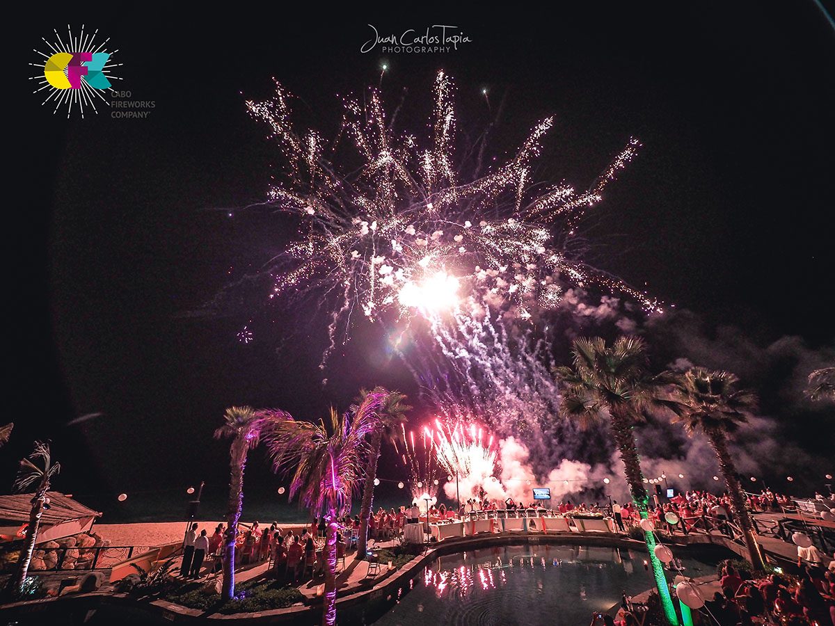 Cabo Fireworks-P4251496.jpg